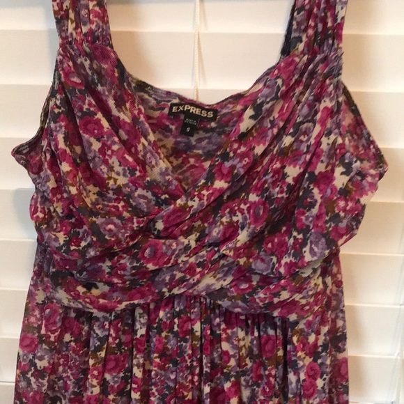 Floral Top 🌺 - Picture 1 of 3